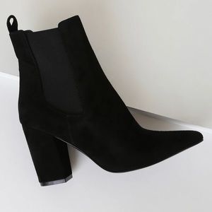 BNIB Steve Madden Subtle Black Suede Bootie Sz 8.5